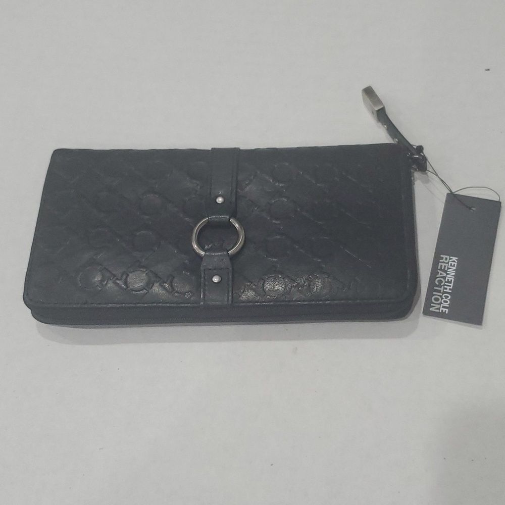 NWT KENNETH COLE REACTION WALLET